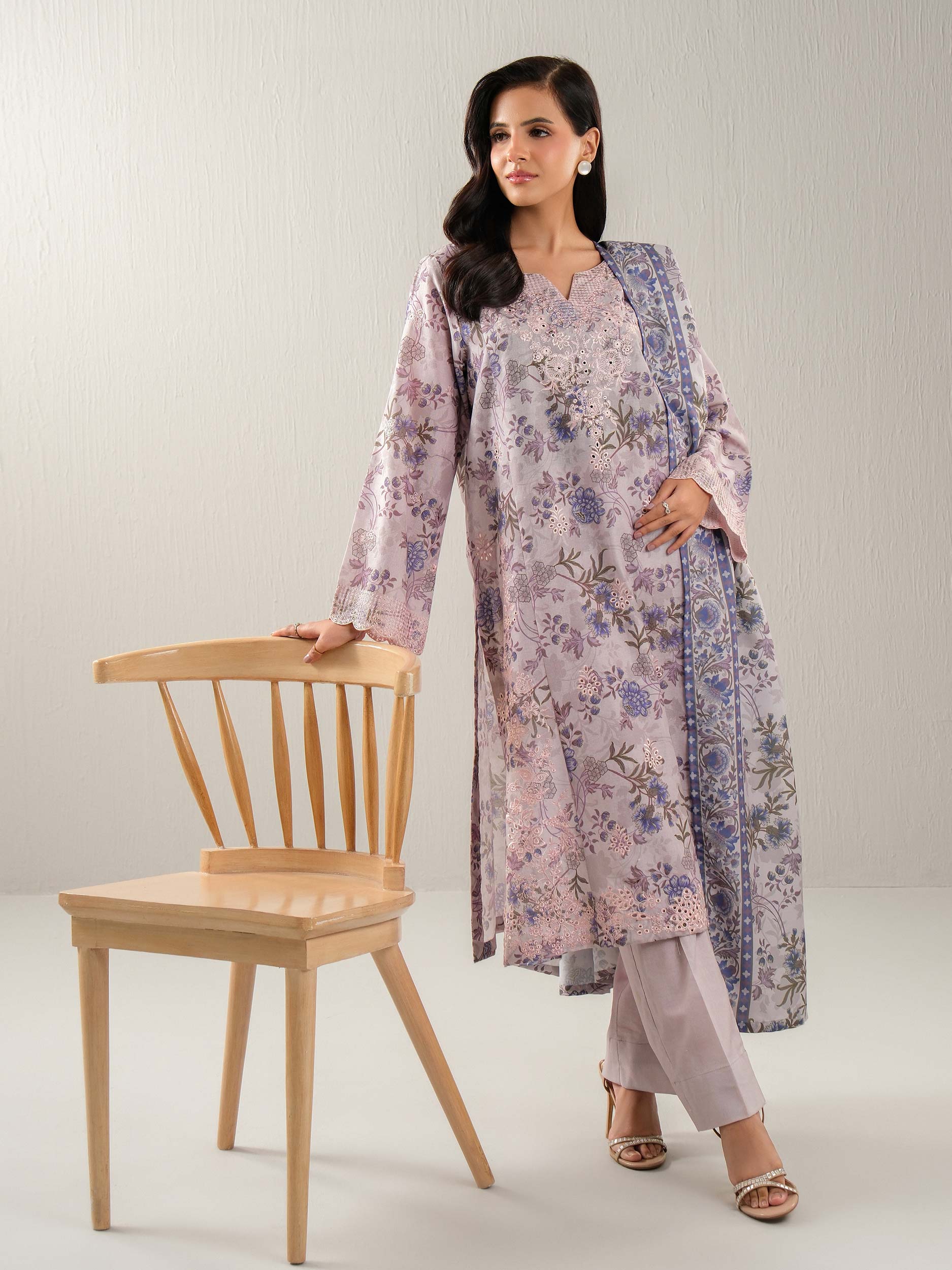 3 Piece Khaddar Suit-Embroidered (Unstitched) - Image 4