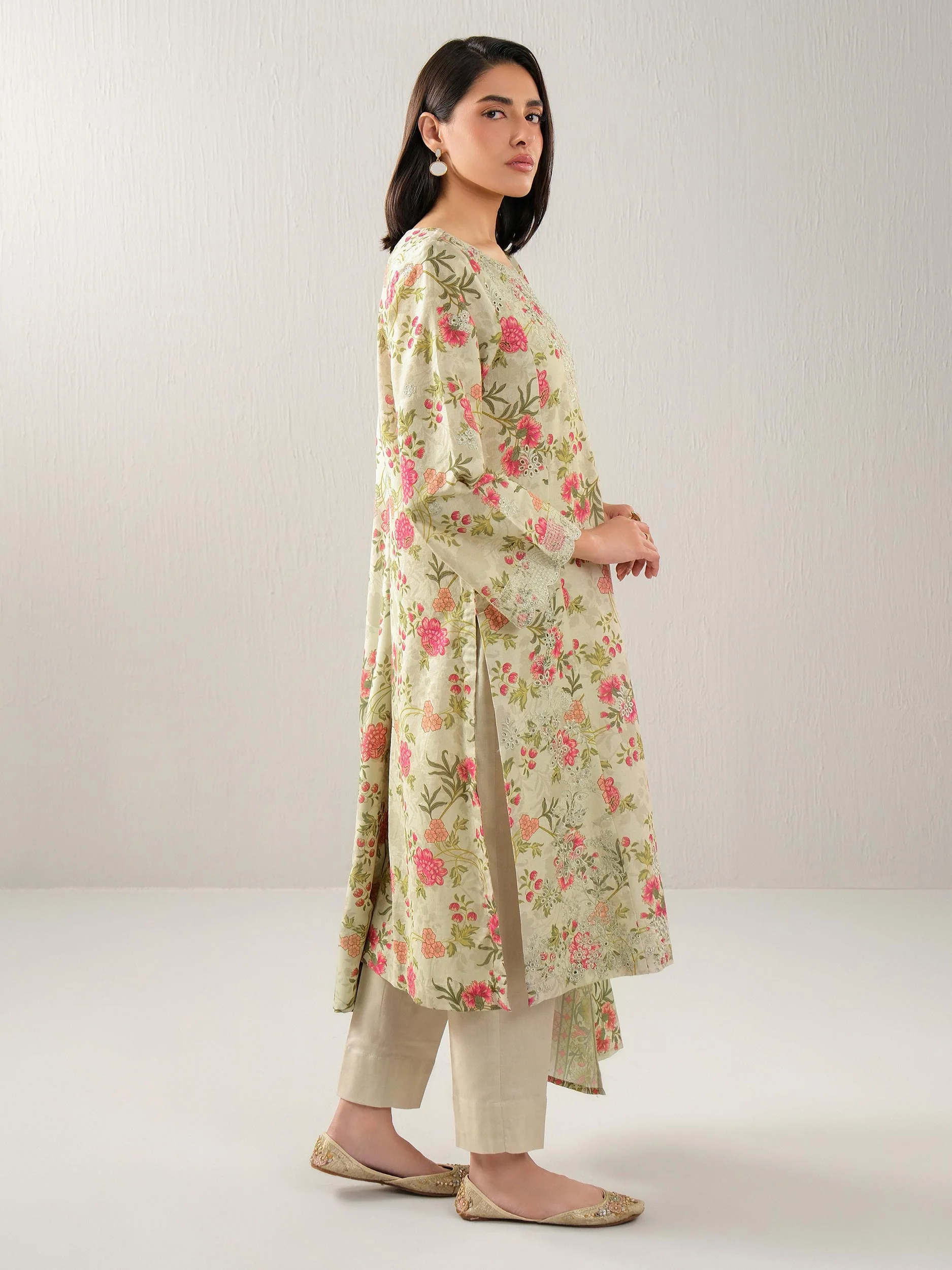 3 Piece Khaddar Suit-Embroidered (Unstitched) - Image 2