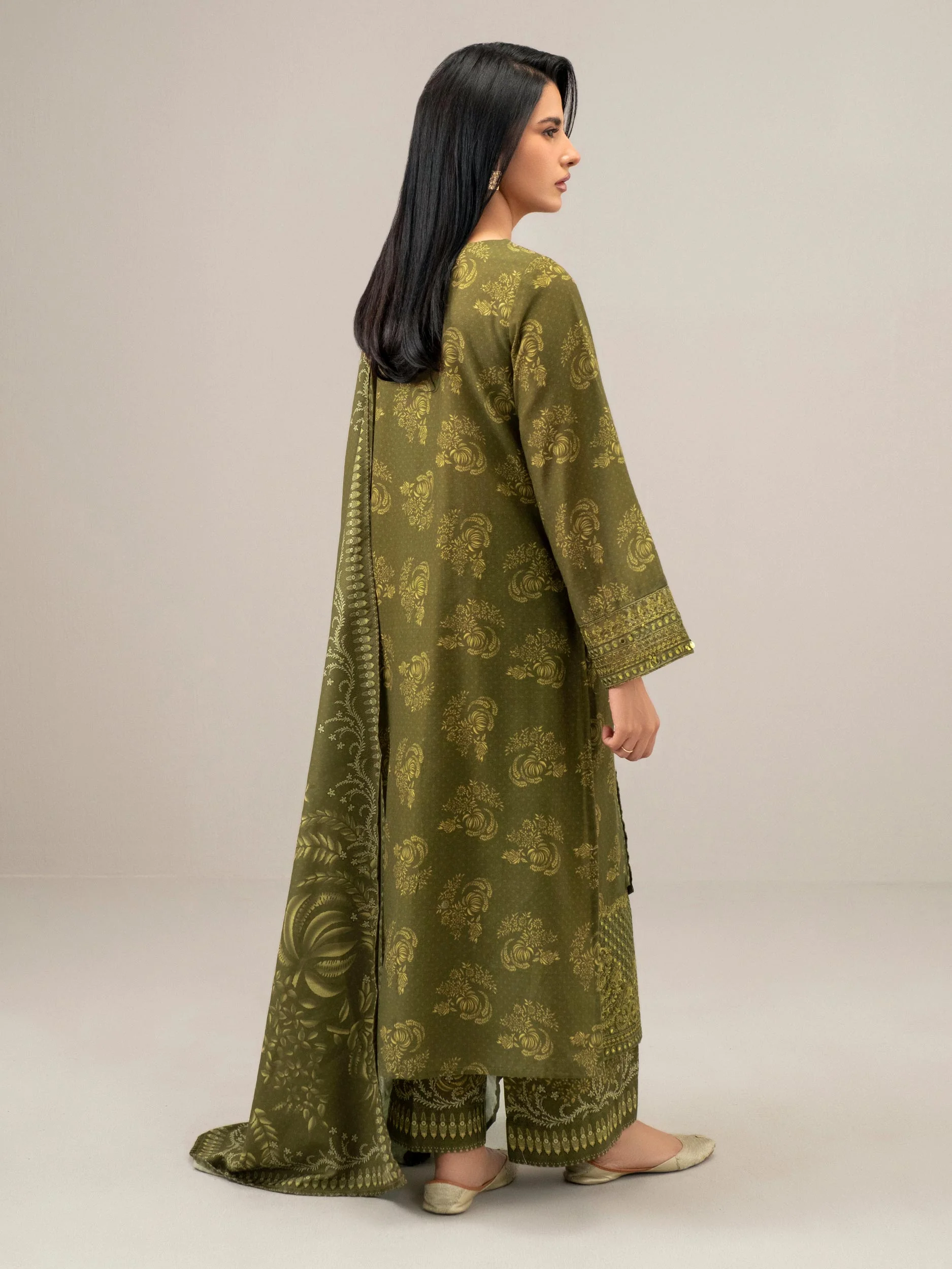 3 Piece Slub Khaddar Suit-Embroidered (Unstitched) - Image 4