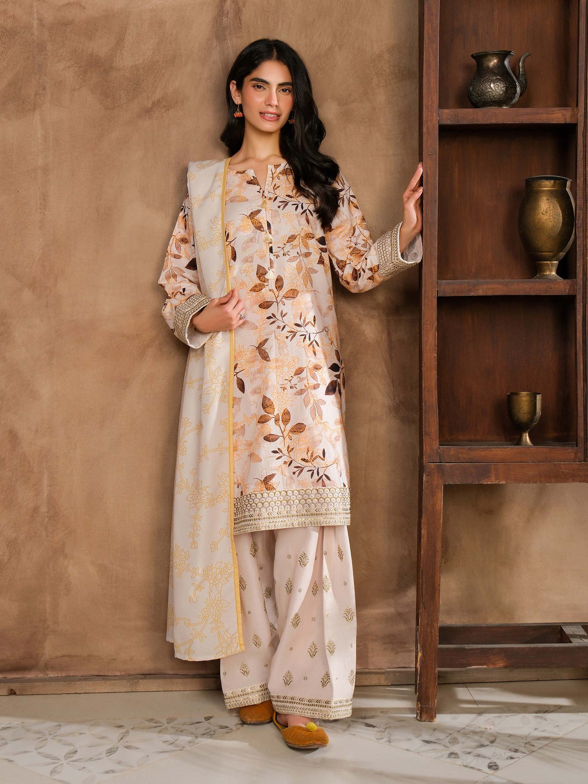 3 Piece Khaddar Suit-Embroidered (Unstitched) - Image 3