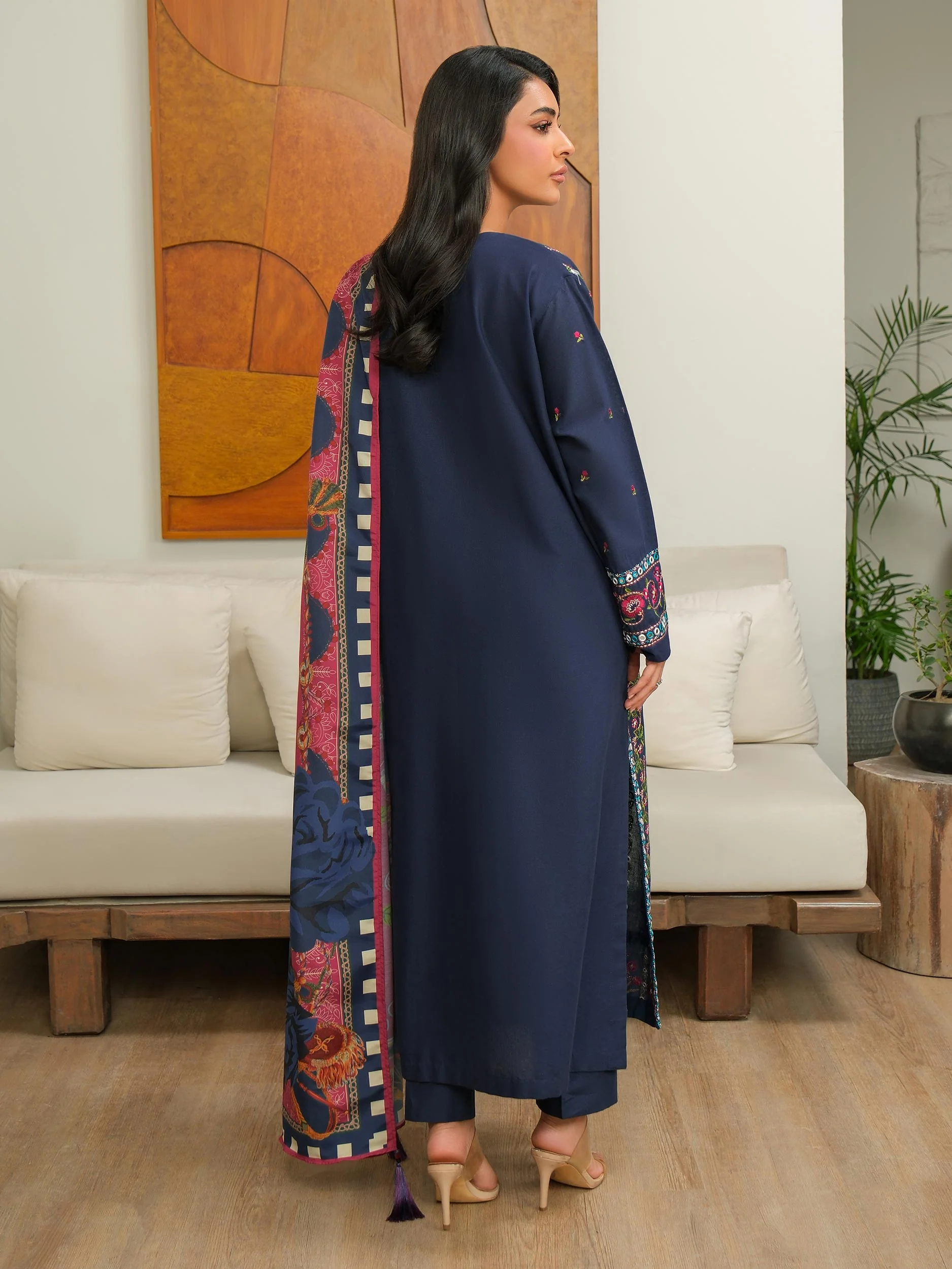 3 Piece Khaddar Suit-Embroidered (Unstitched) - Image 5