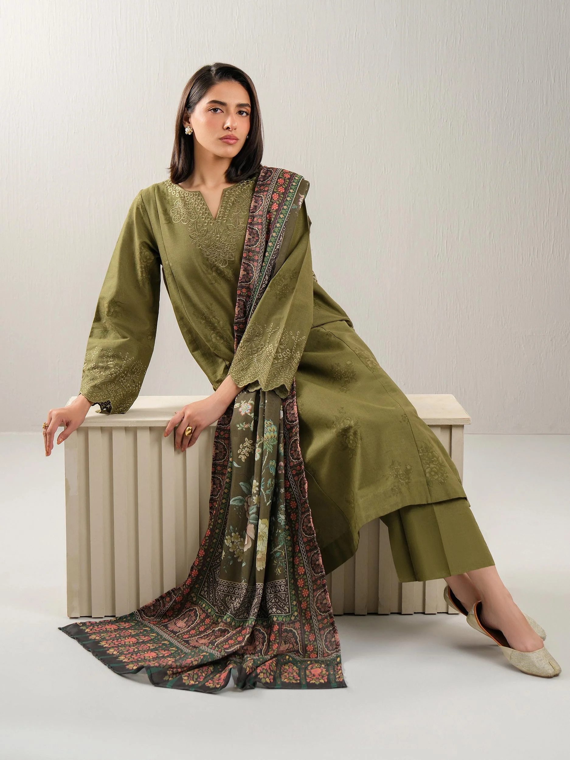 3 Piece Khaddar Suit-Embroidered (Unstitched) - Image 5