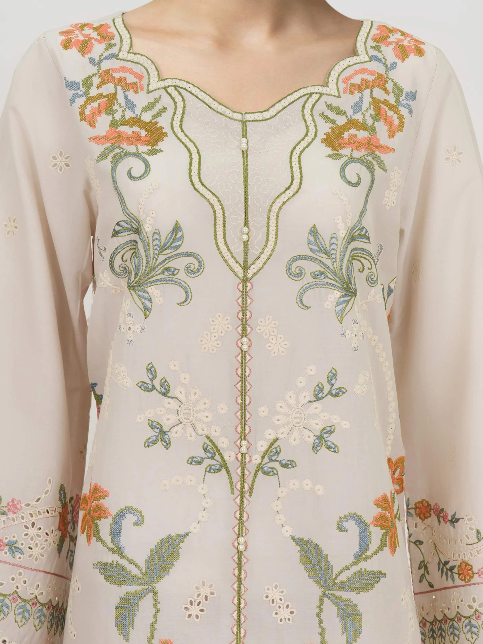 3 Piece Lawn Suit- Embroidered (Unstitched) - Image 4