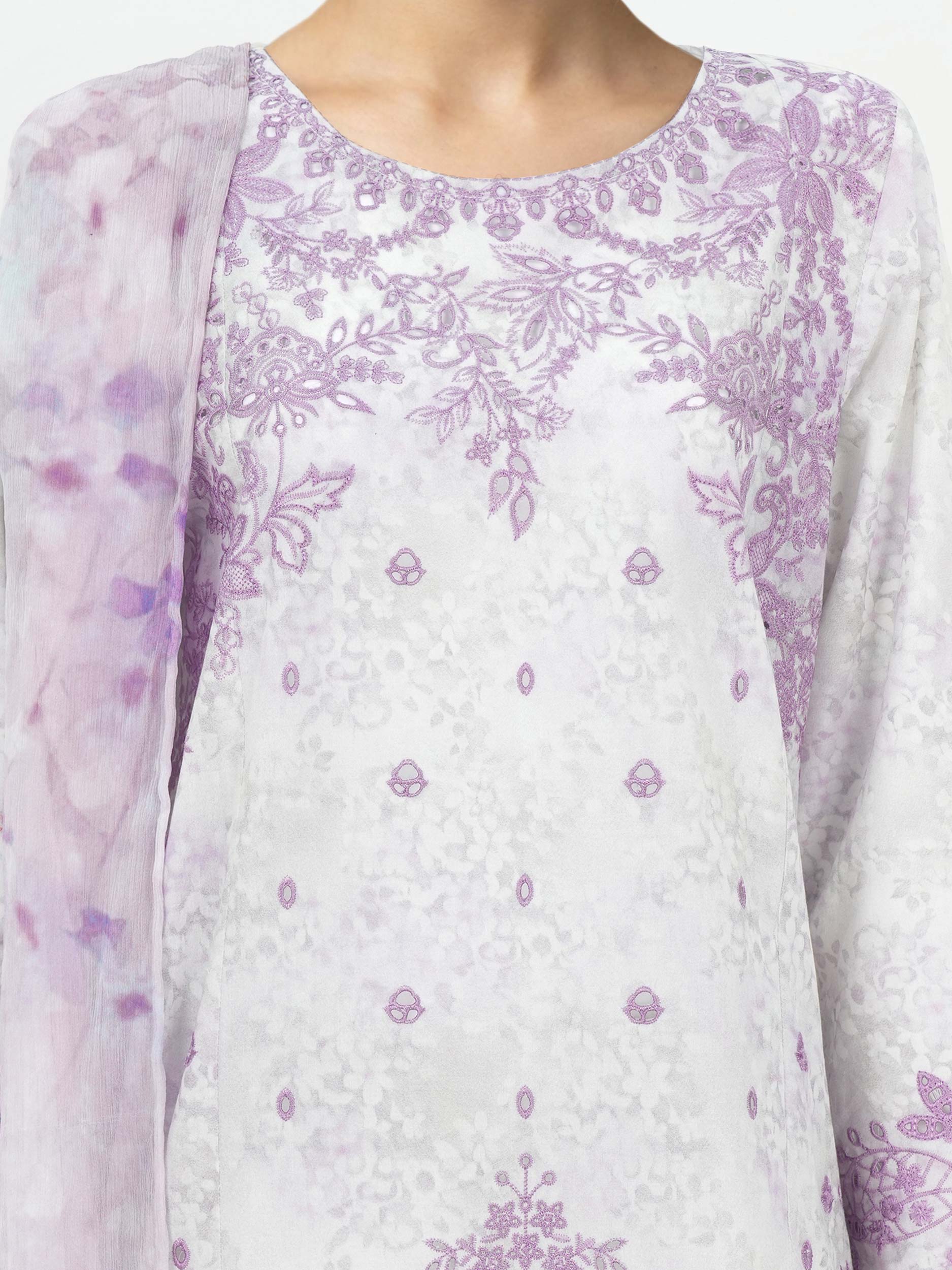 3 Piece Lawn Suit- Embroidered (Unstitched) - Image 4
