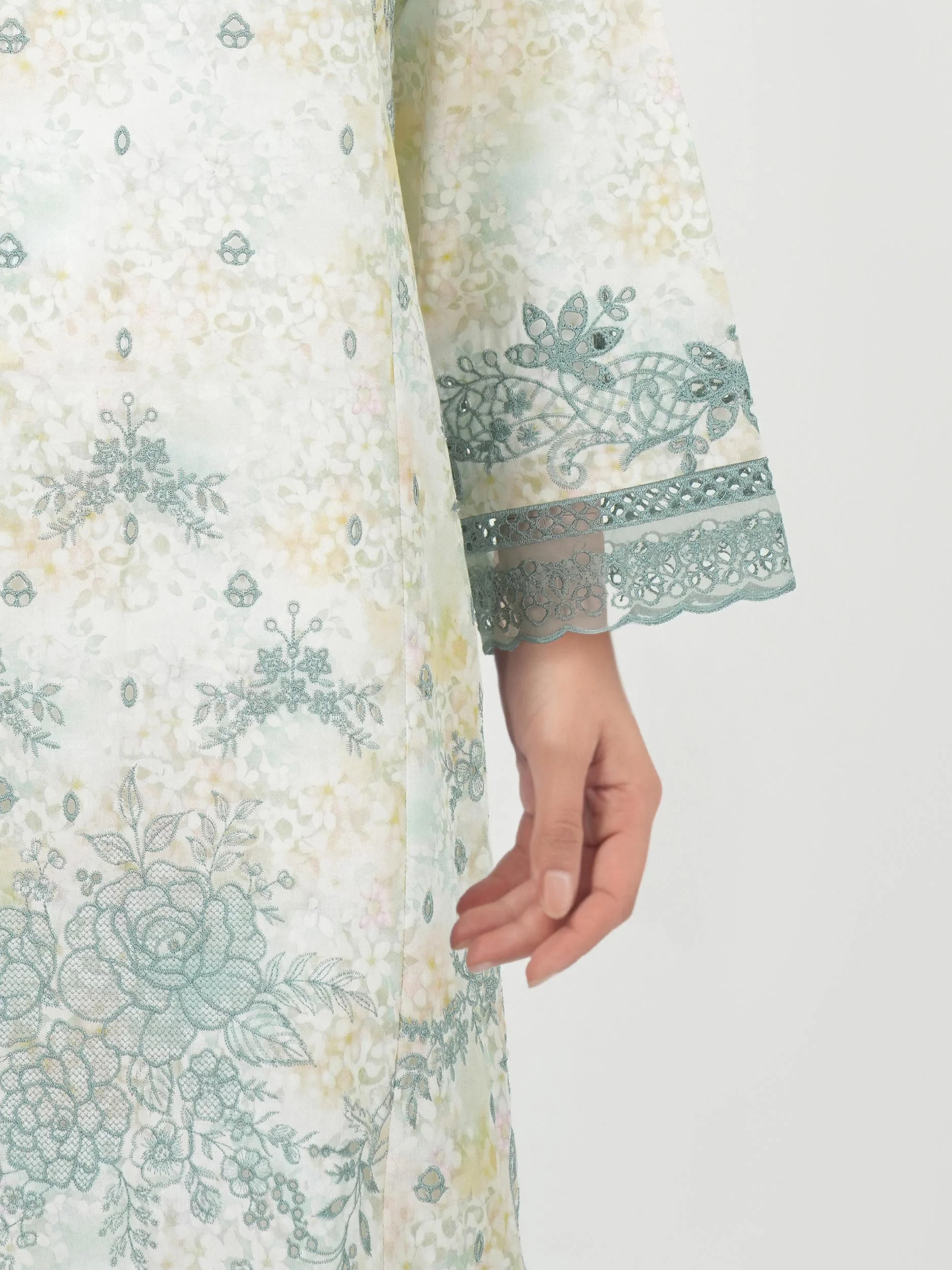 3 Piece Lawn Suit- Embroidered (Unstitched) - Image 5