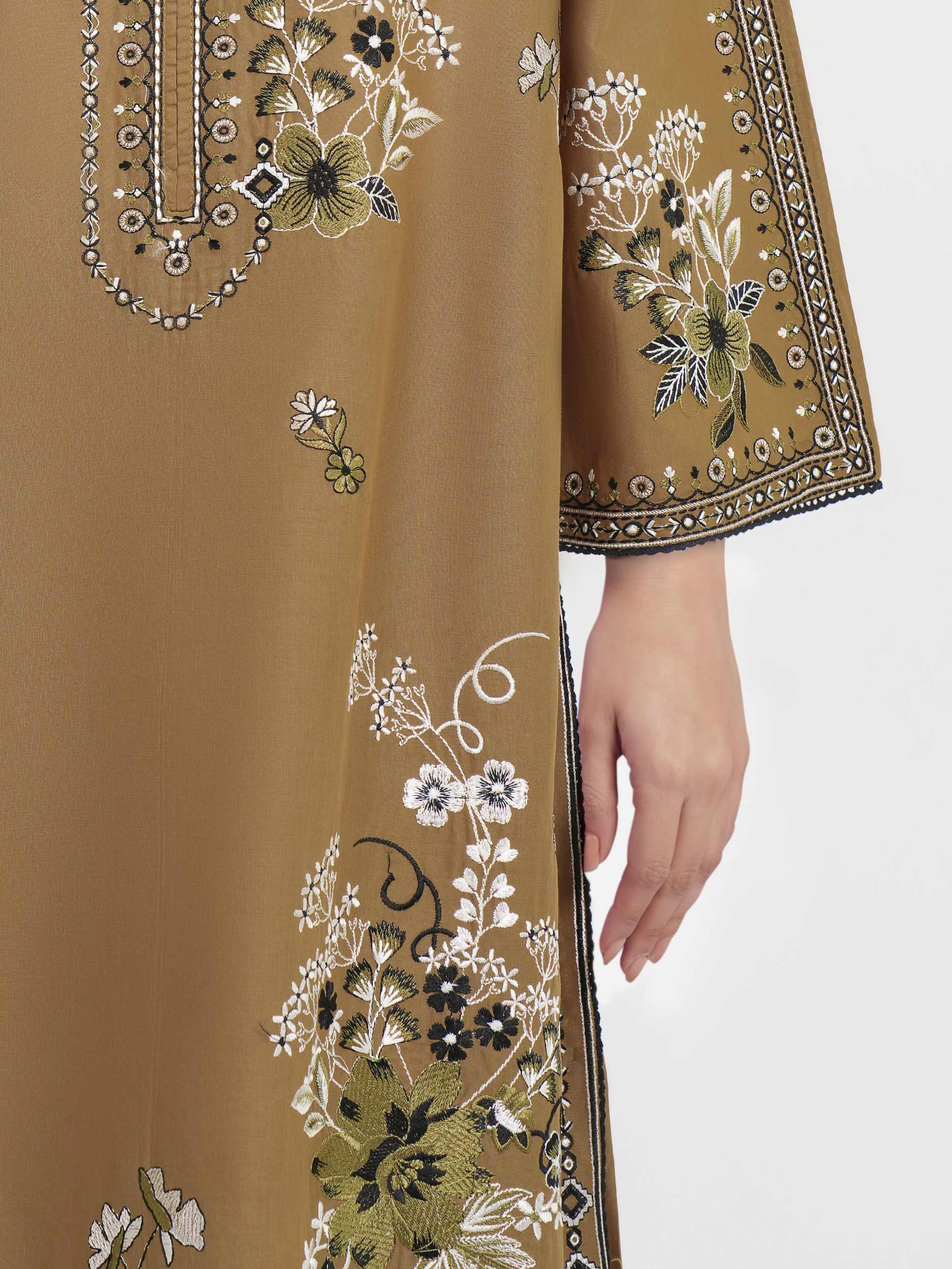3 Piece Lawn Suit-Embroidered (Unstitched) - Image 4
