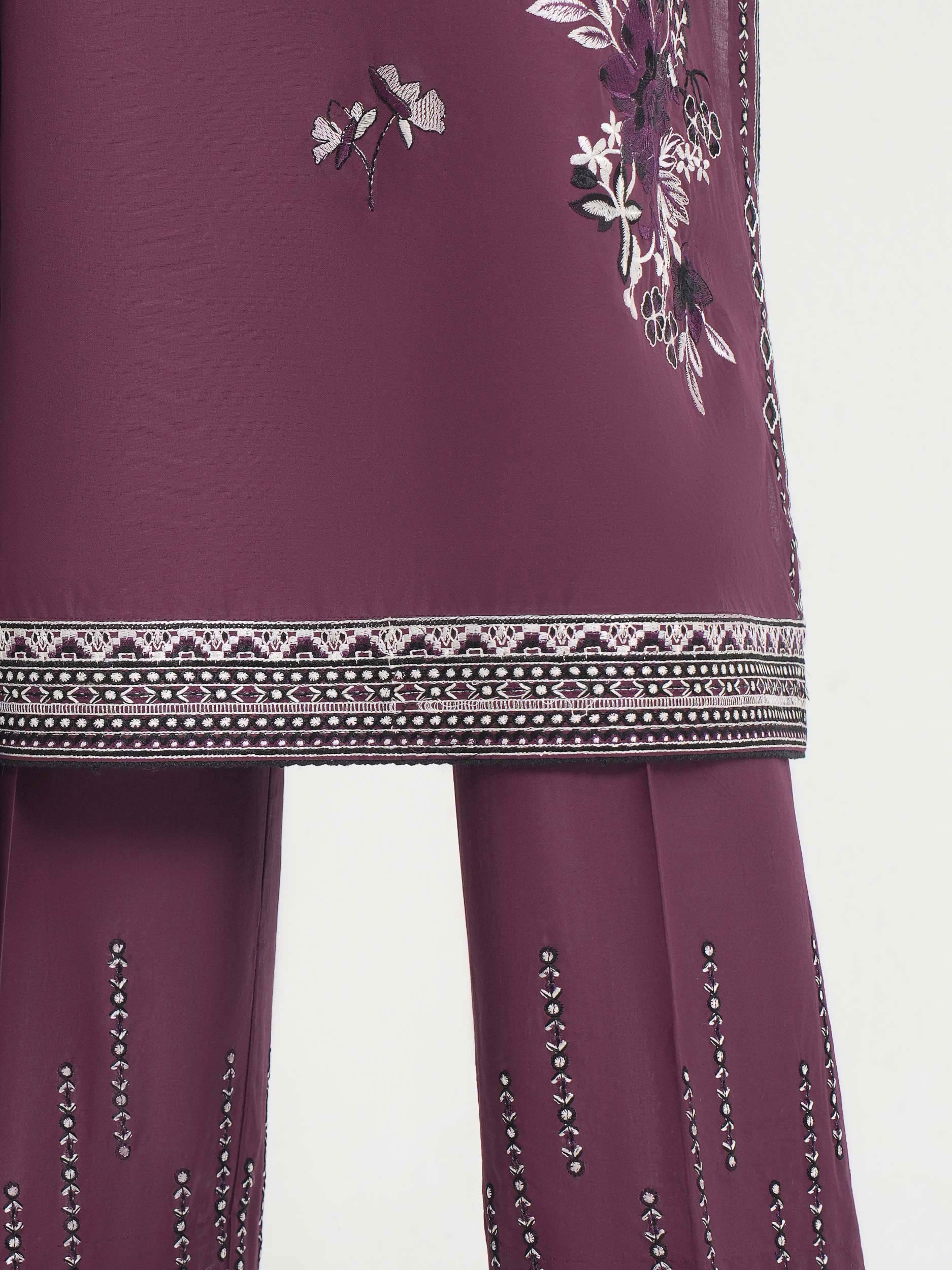 3 Piece Lawn Suit-Embroidered (Unstitched) - Image 5