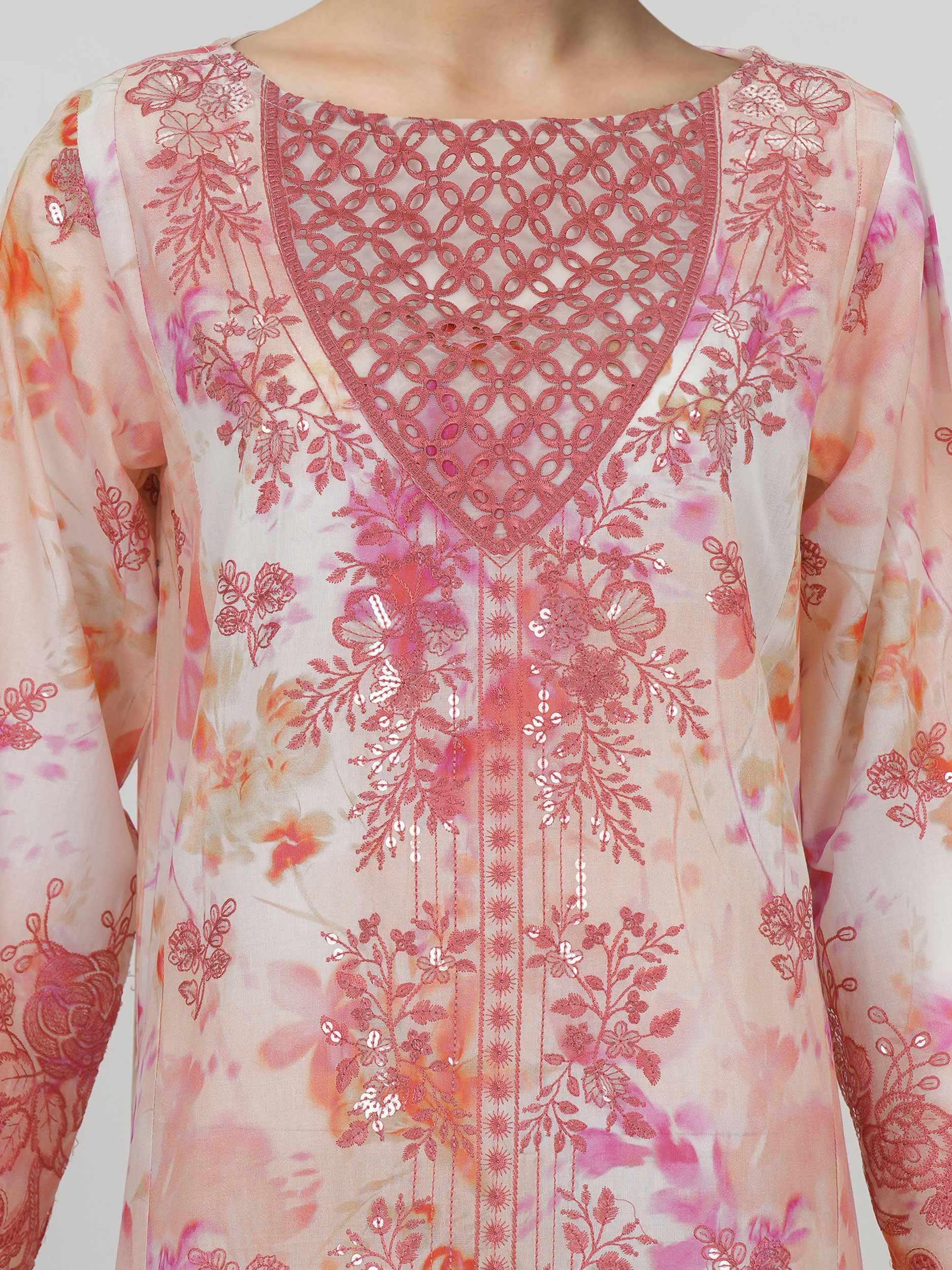 3 Piece Lawn Suit- Embroidered (Unstitched) - Image 4