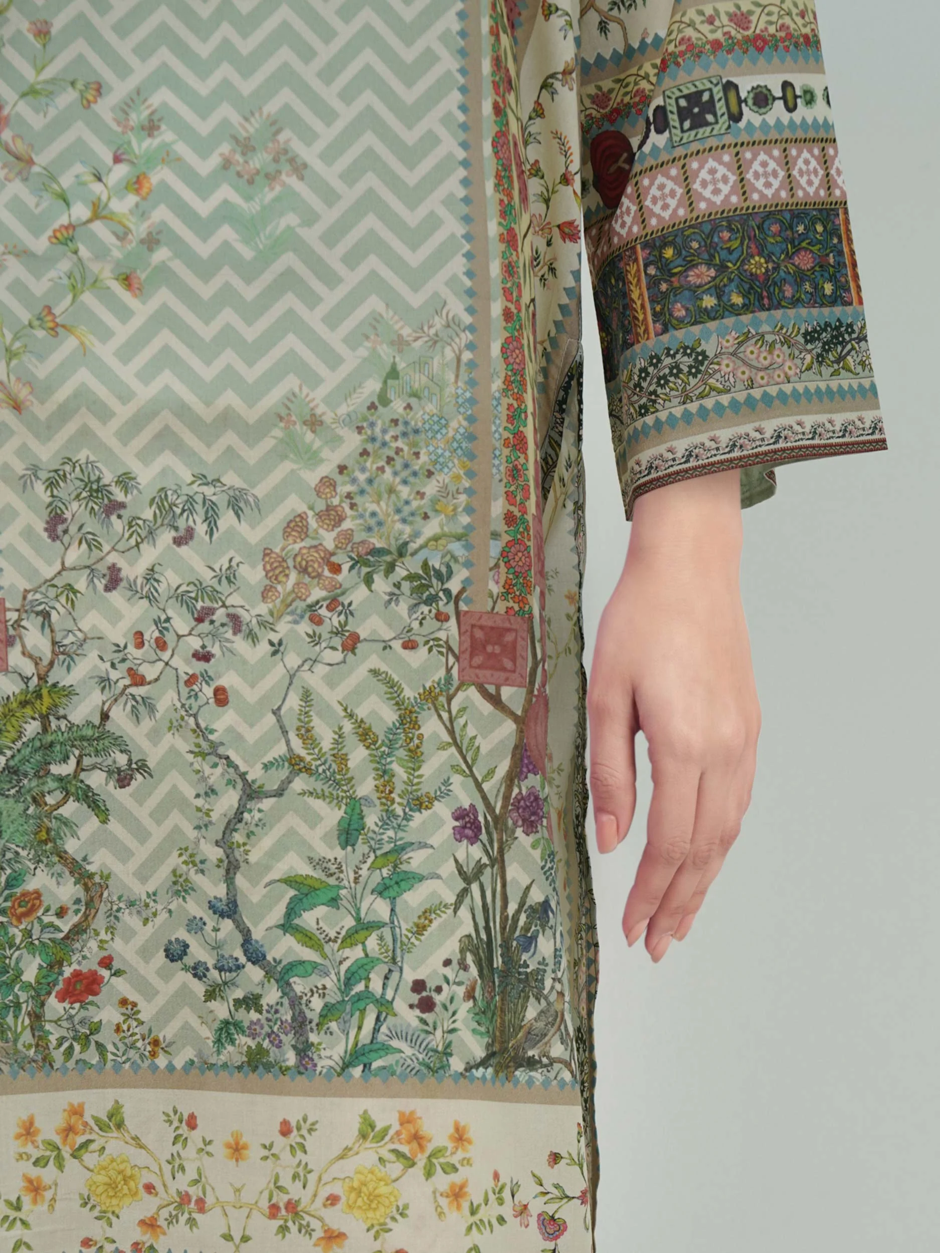 3 Piece Lawn Suit -Printed (Unstitched) - Image 4