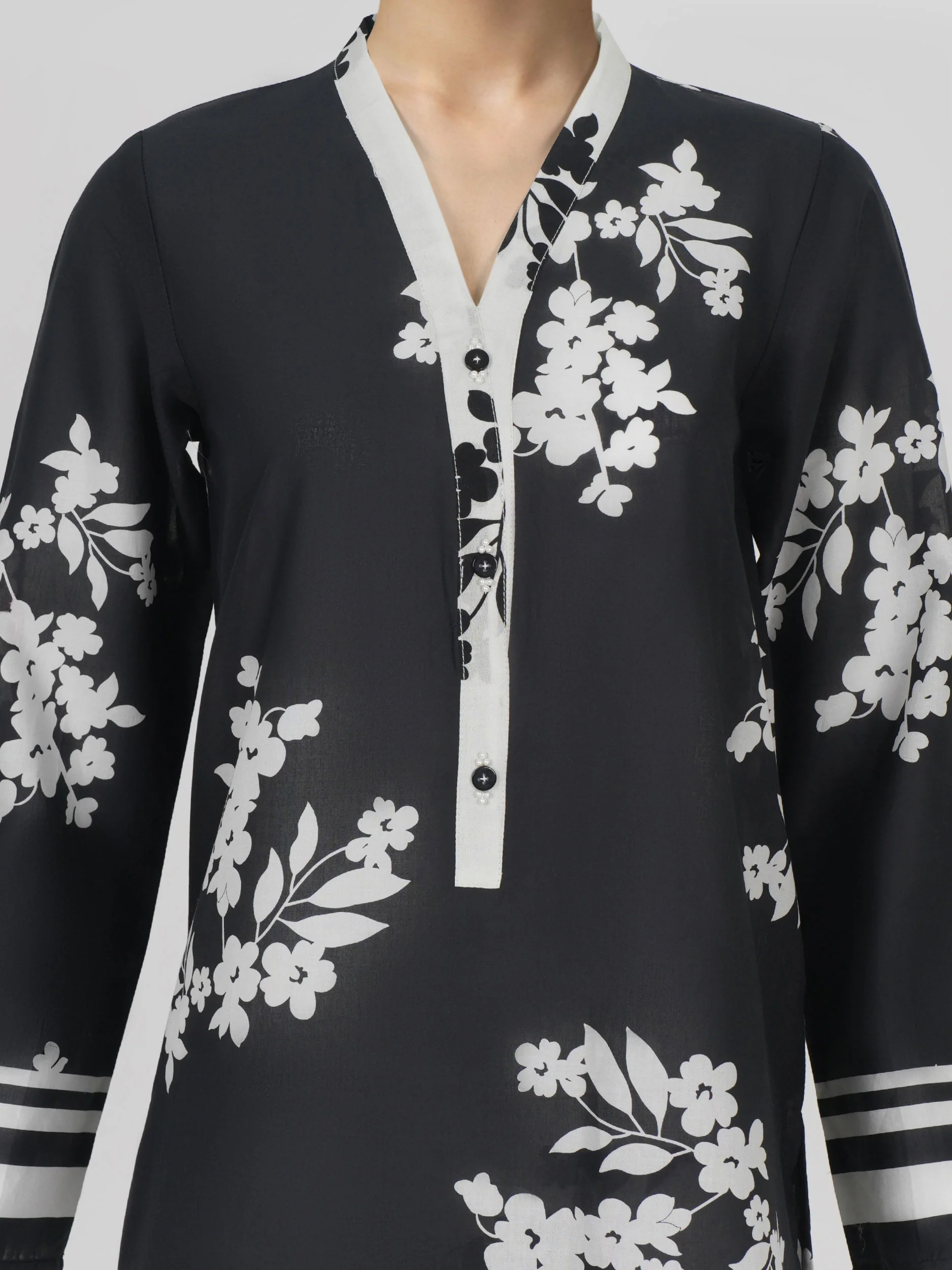 2 Piece Lawn Suit (Unstitched) - Image 4