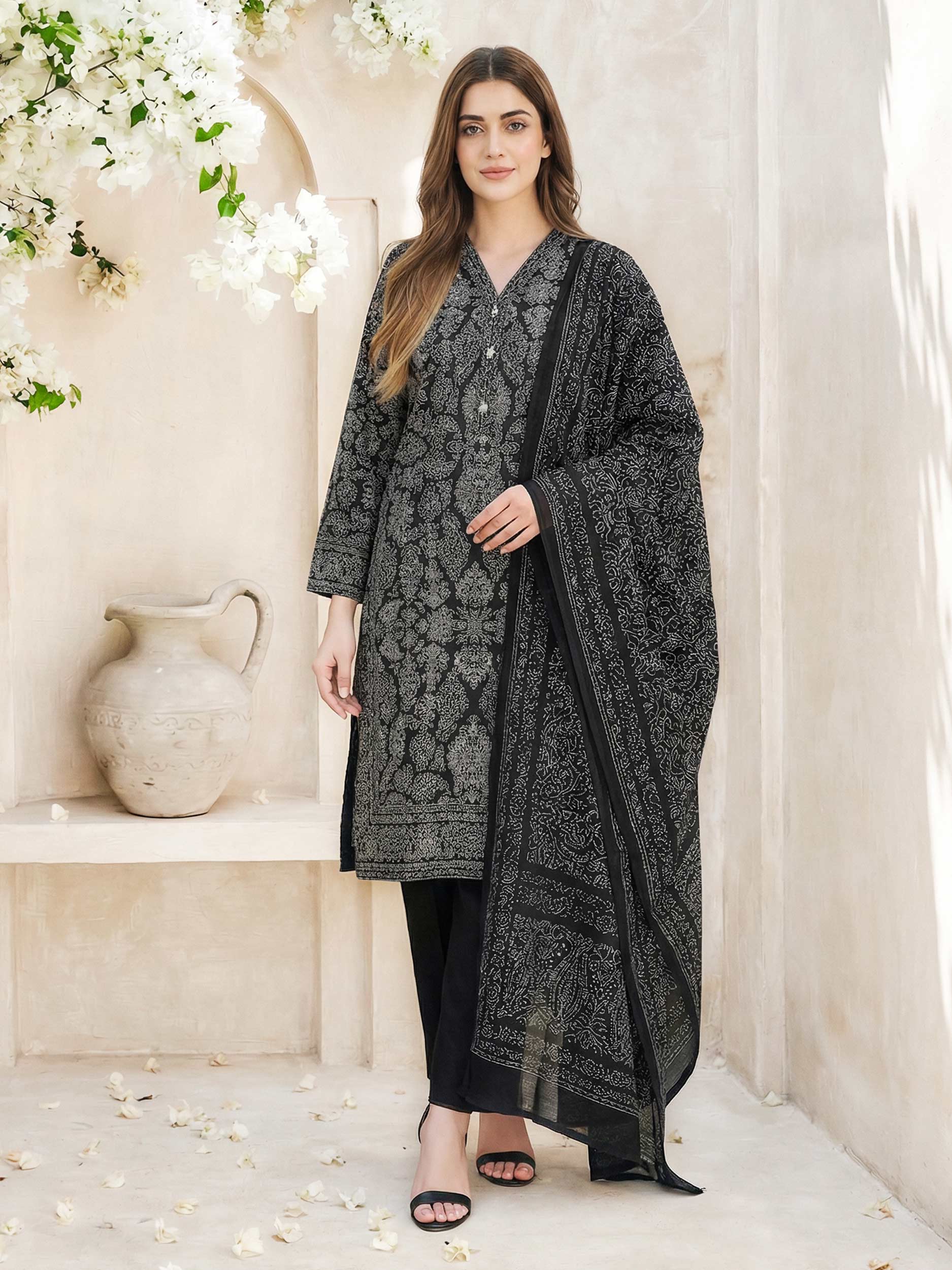 2 Piece Lawn Suit- Printed (Unstitched) - Image 2