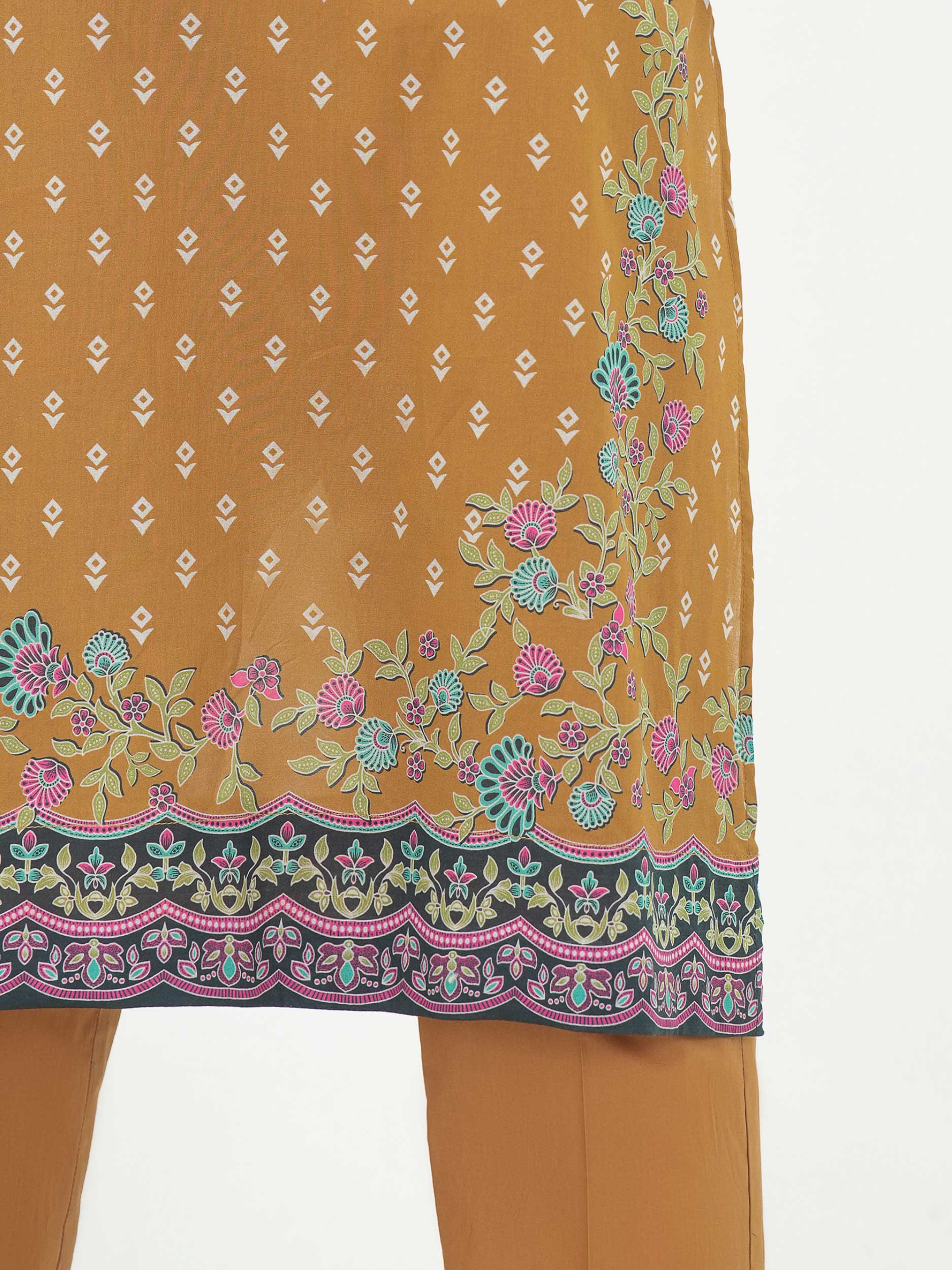 3 Piece Lawn Suit (Unstitched) - Image 5