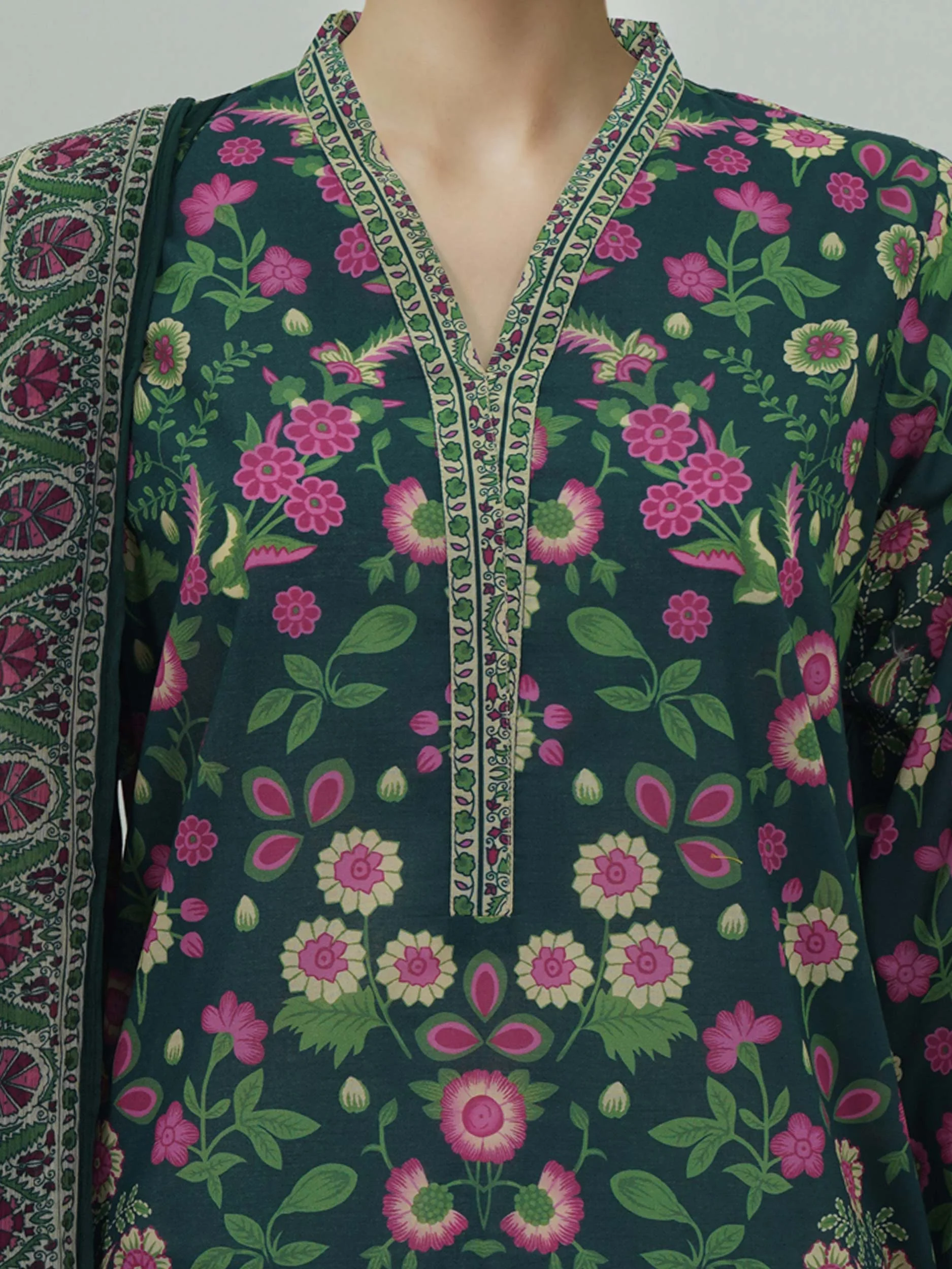 3 Piece Lawn Suit- Printed (Unstitched) - Image 4