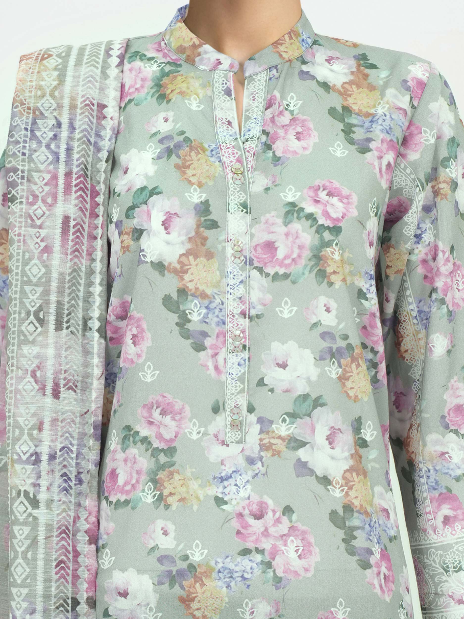 3 Piece Lawn Suit- Printed (Unstitched) - Image 4