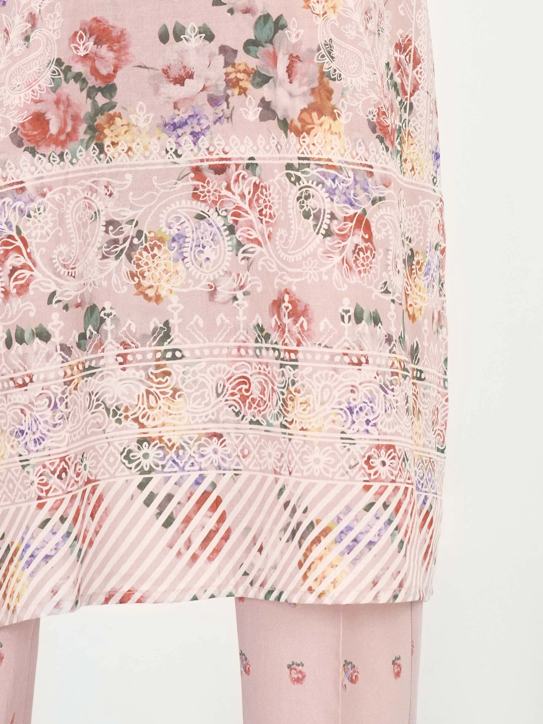 3 Piece Lawn Suit- Printed (Unstitched) - Image 6
