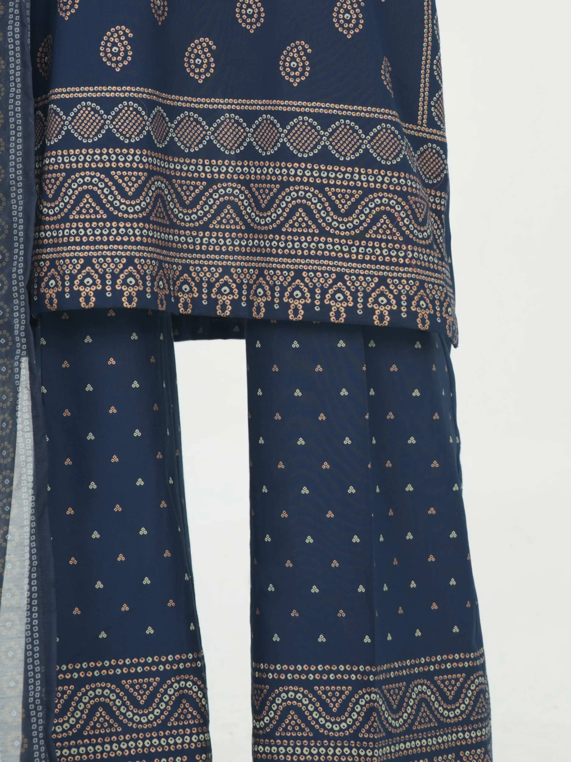 3 Piece Lawn Suit- Paste Printed (Unstitched) - Image 5