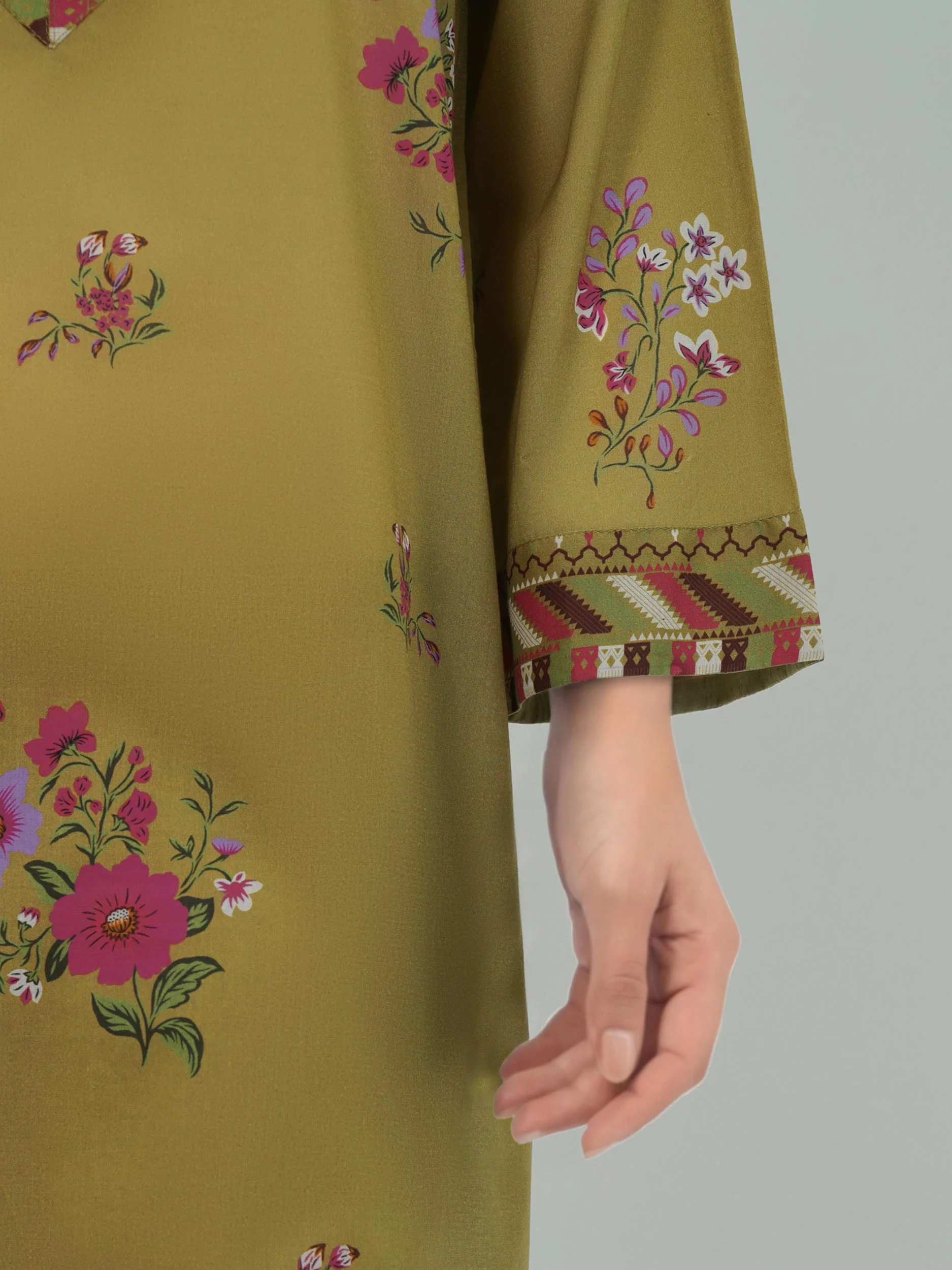 3 Piece Lawn Suit- Printed (Unstitched) - Image 5