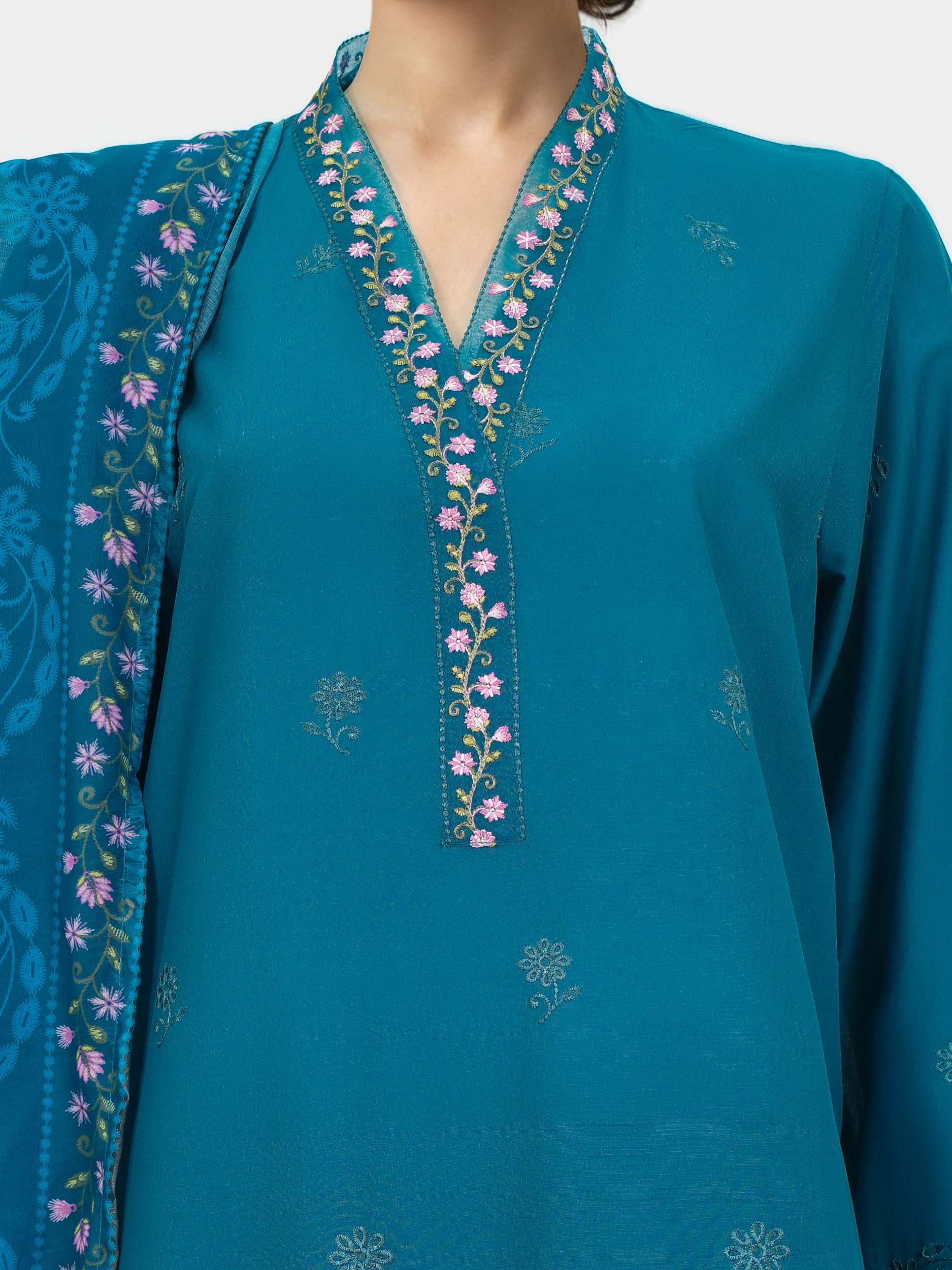3 Piece Lawn Suit-Embroidered (Unstitched) - Image 4