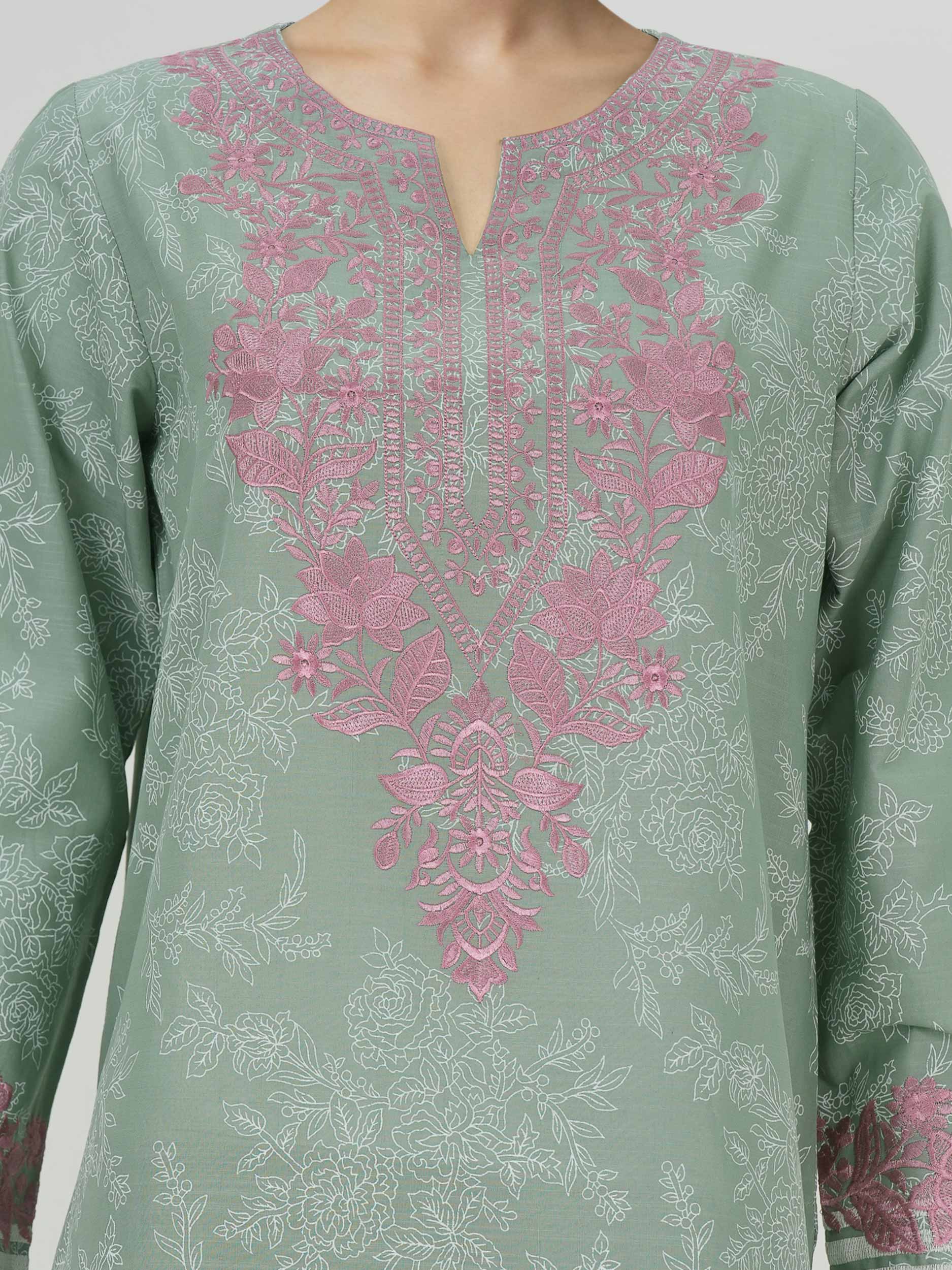 3 Piece Lawn Slub Suit-  Embroidered (Unstitched) - Image 4