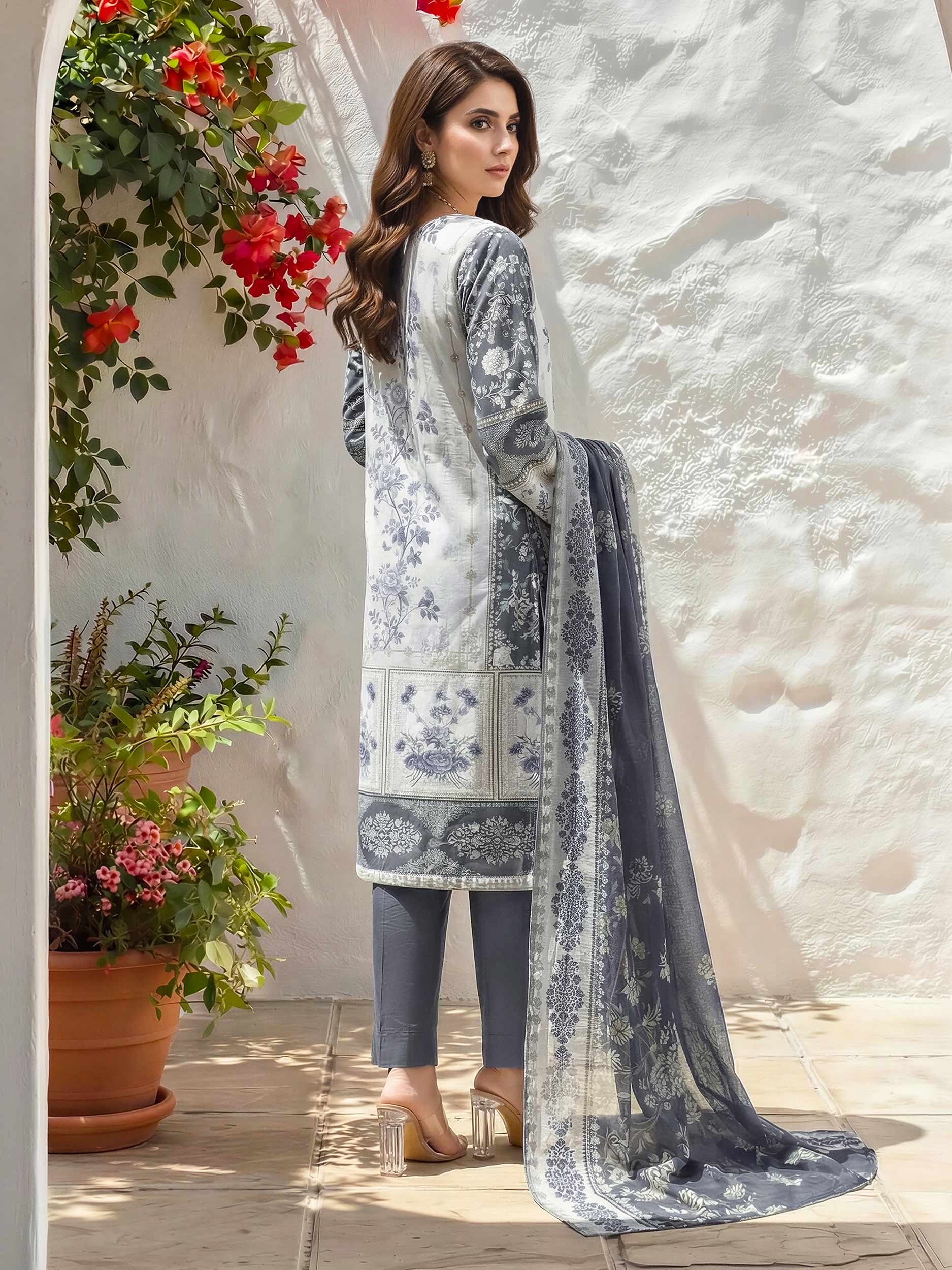 3 Piece Lawn Suit (Unstitched) - Image 3