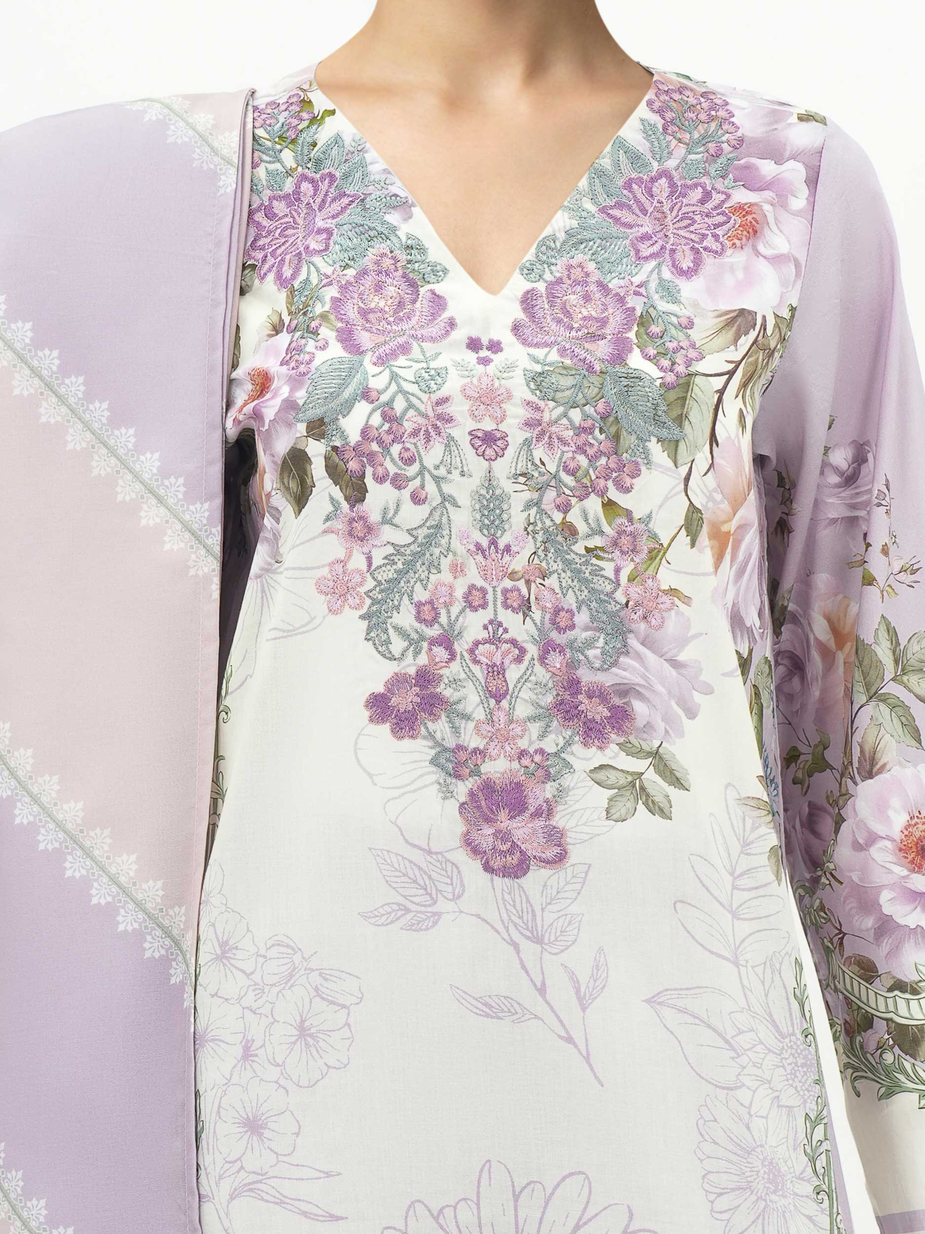 3 Piece Lawn Suit-Embroidered (Unstitched) - Image 4