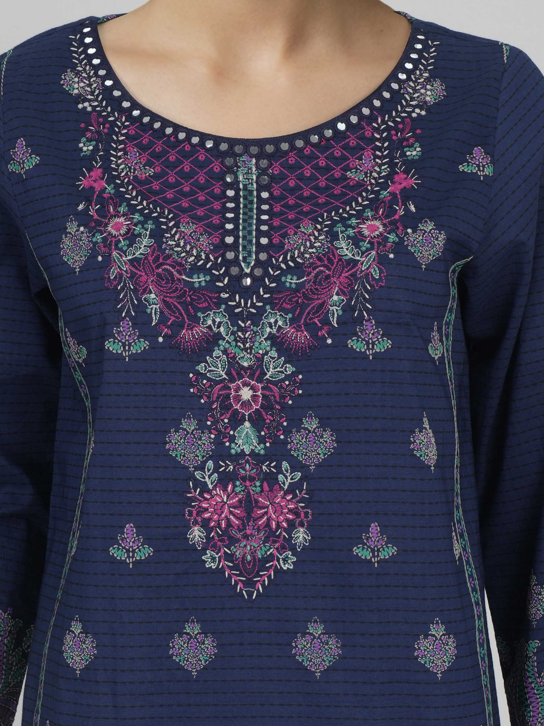 3 Piece Lawn Suit-  Embroidered (Unstitched) - Image 4