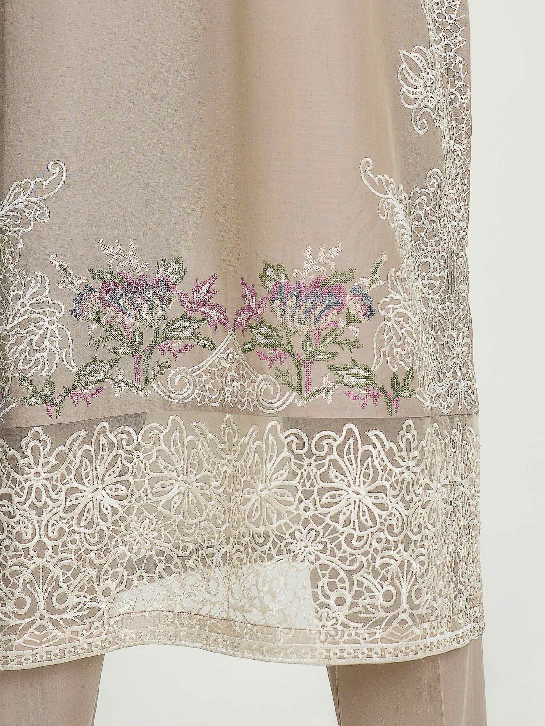 3 Piece Lawn Suit- Embroidered (Unstitched) - Image 5