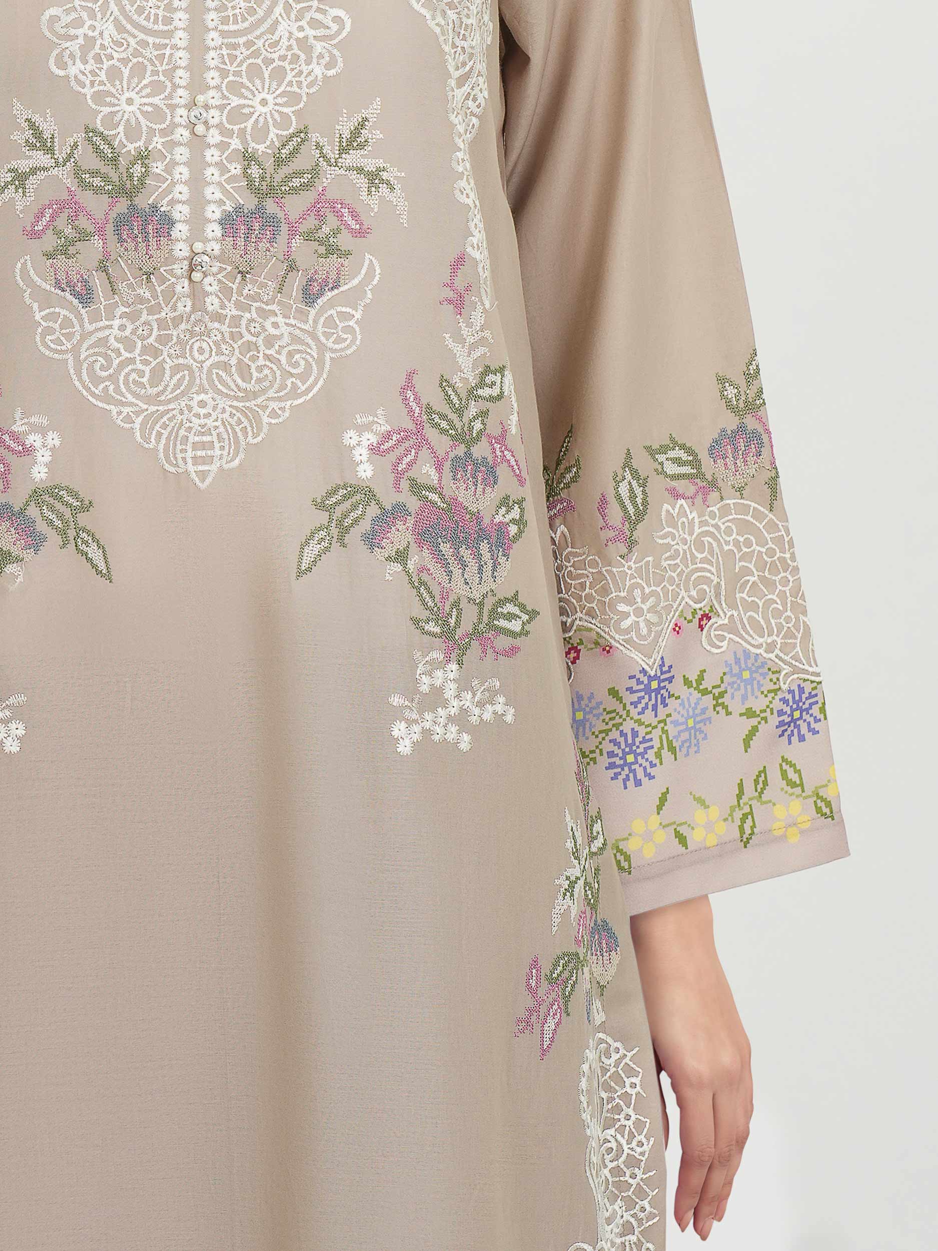 3 Piece Lawn Suit- Embroidered (Unstitched) - Image 6