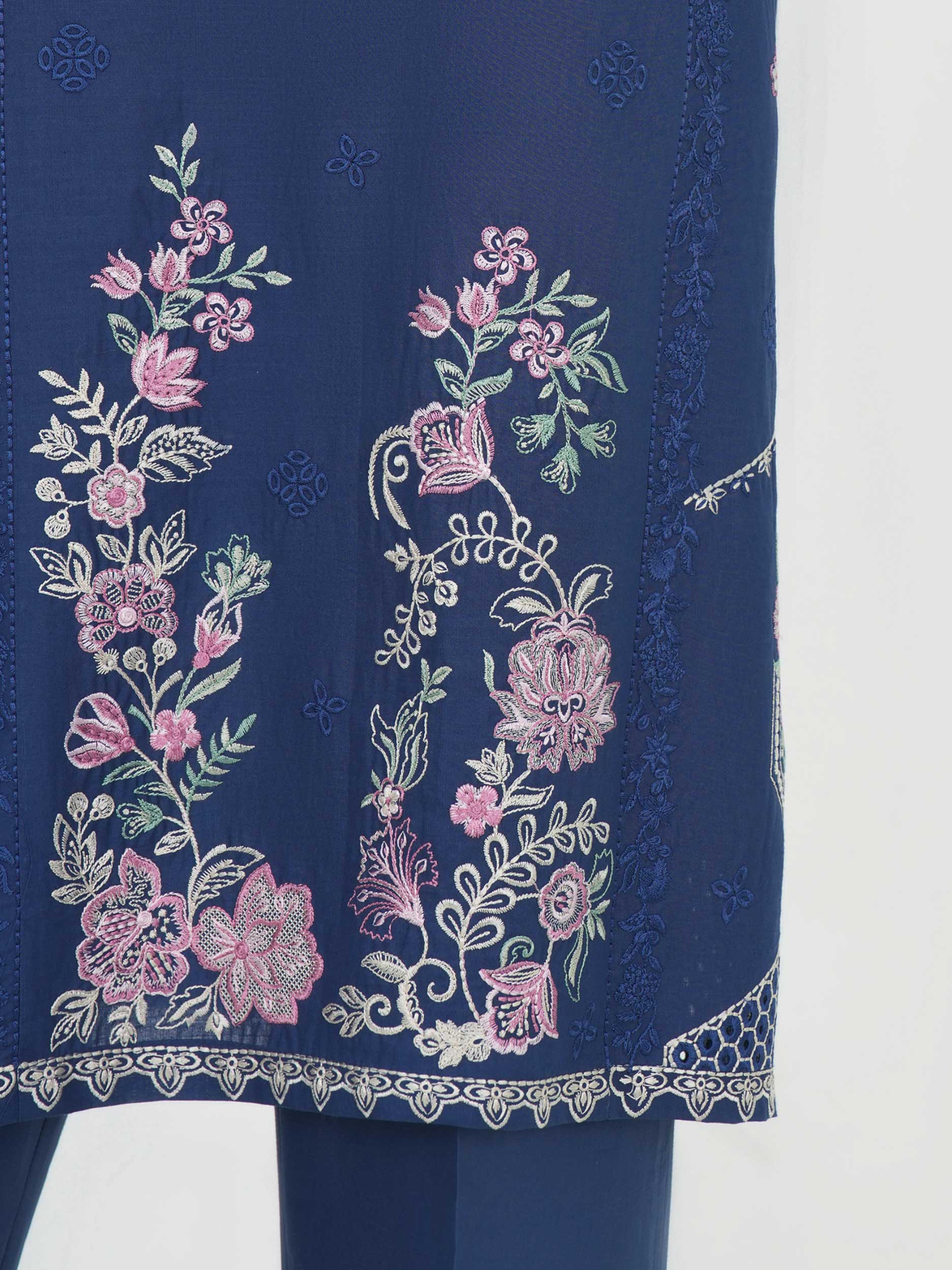 3 Piece Lawn Suit- Embroidered (Unstitched) - Image 6