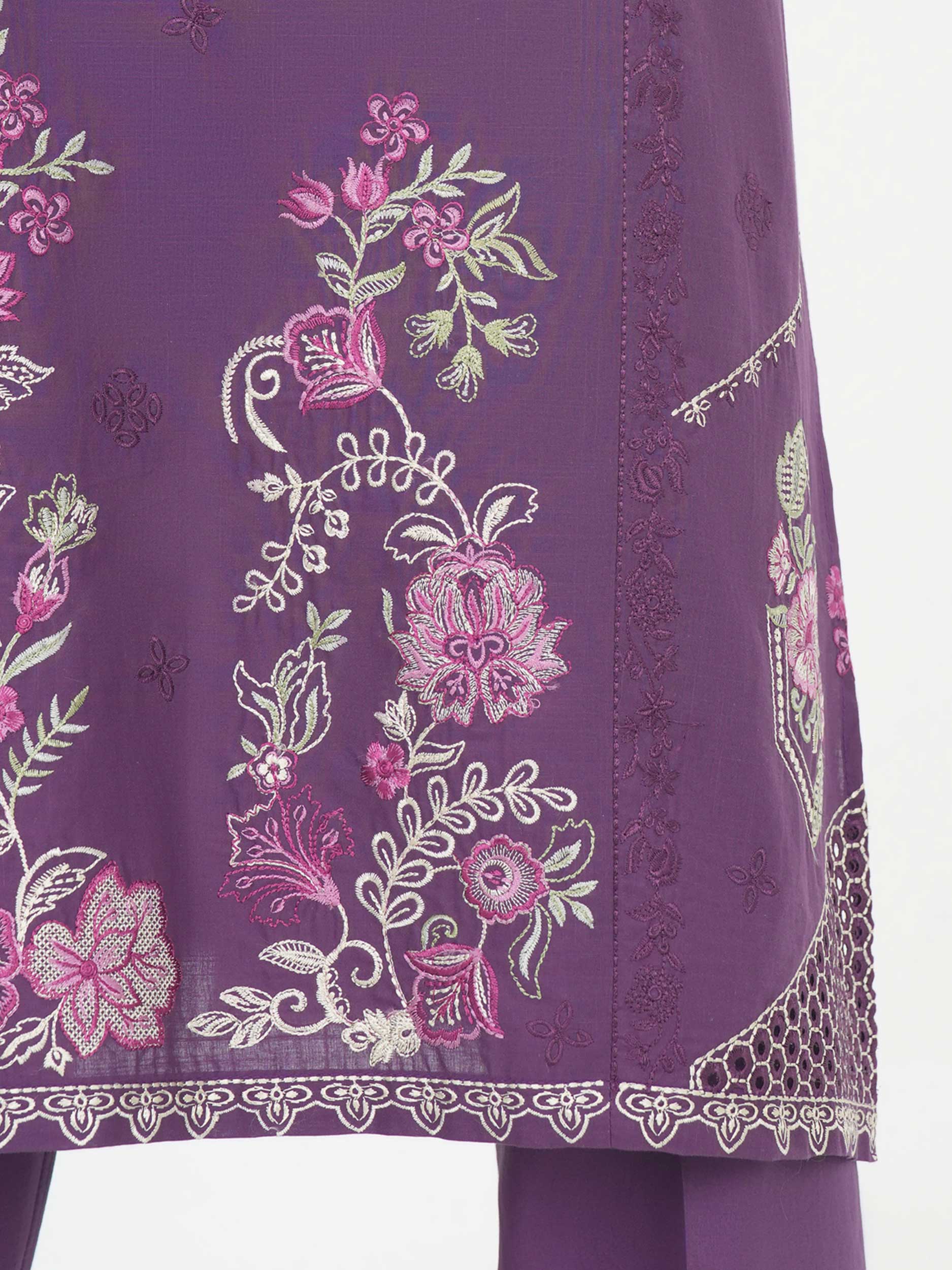 3 Piece Lawn Suit- Embroidered (Unstitched) - Image 6