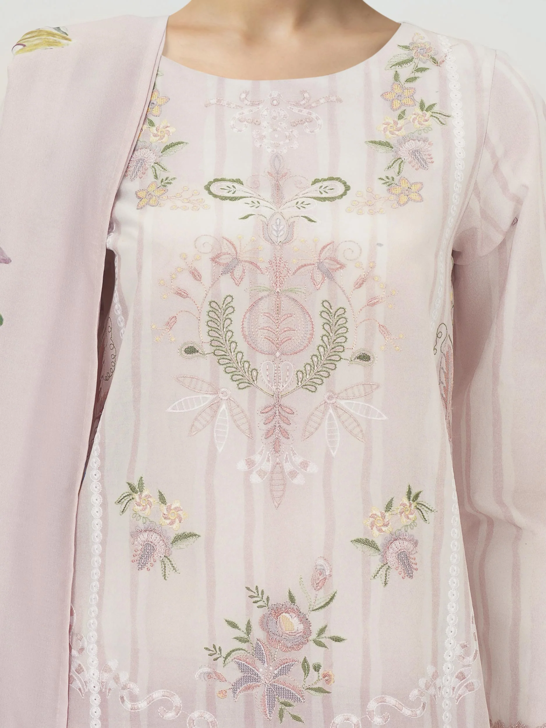 3 Piece Lawn Suit- Embroidered (Unstitched) - Image 4