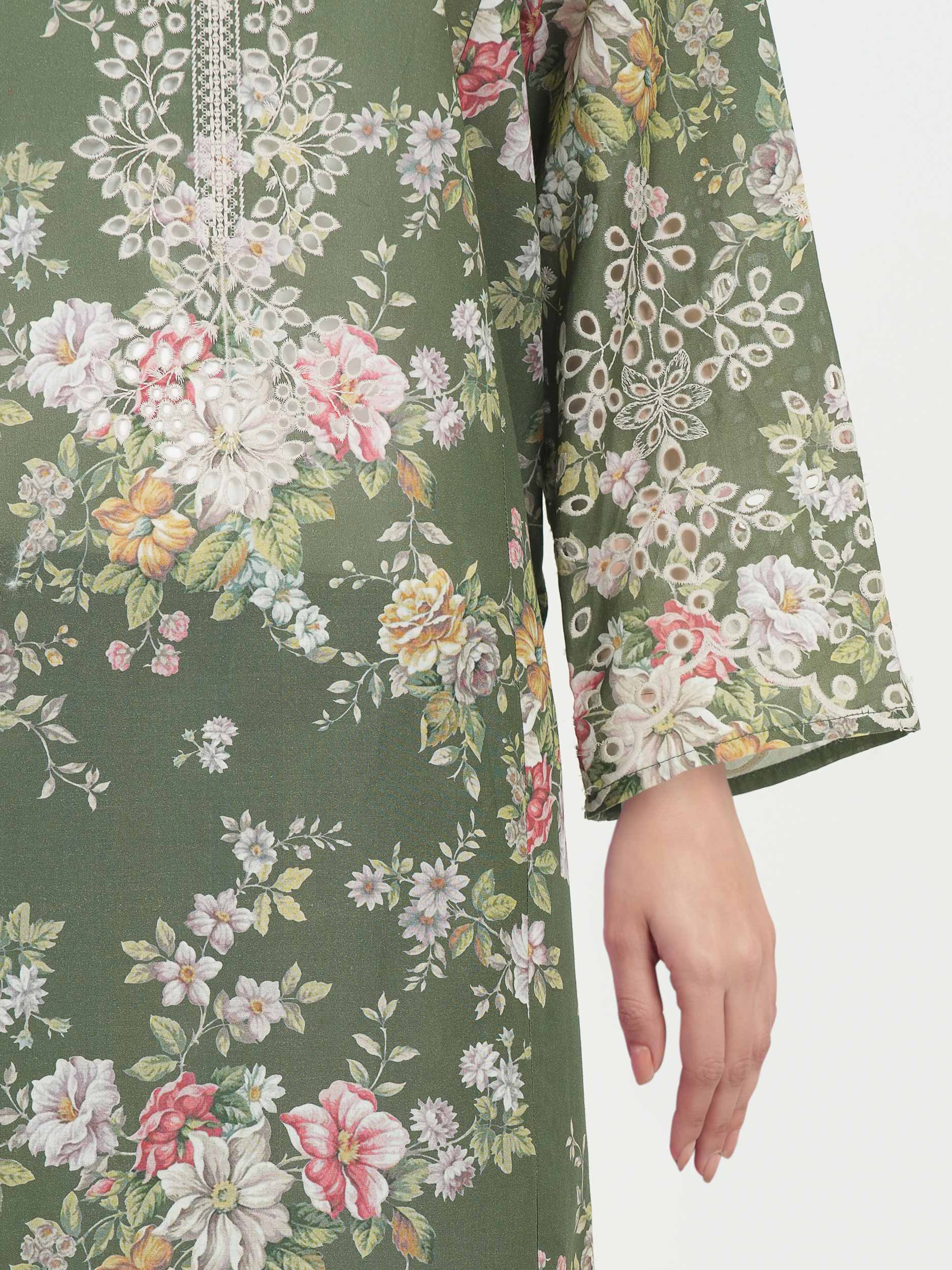 3 Piece Lawn Suit- Embroidered (Unstitched) - Image 5
