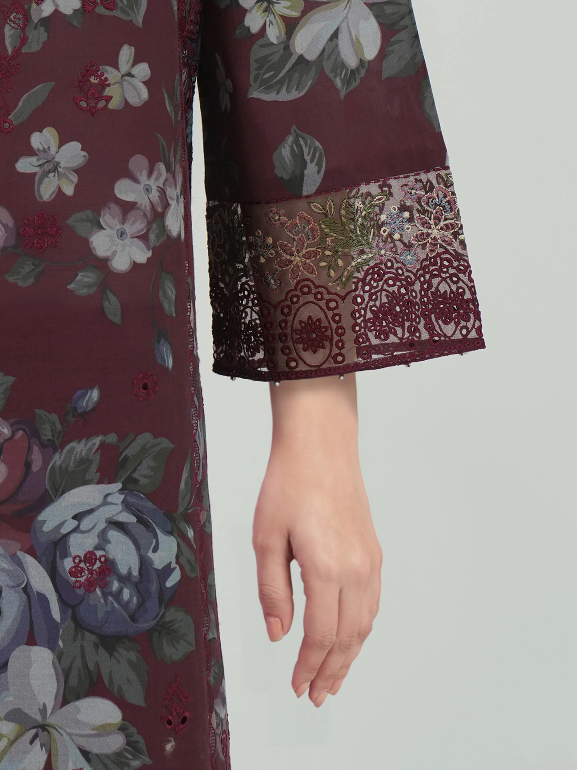 3 Piece Lawn Suit- Embroidered (Unstitched) - Image 5