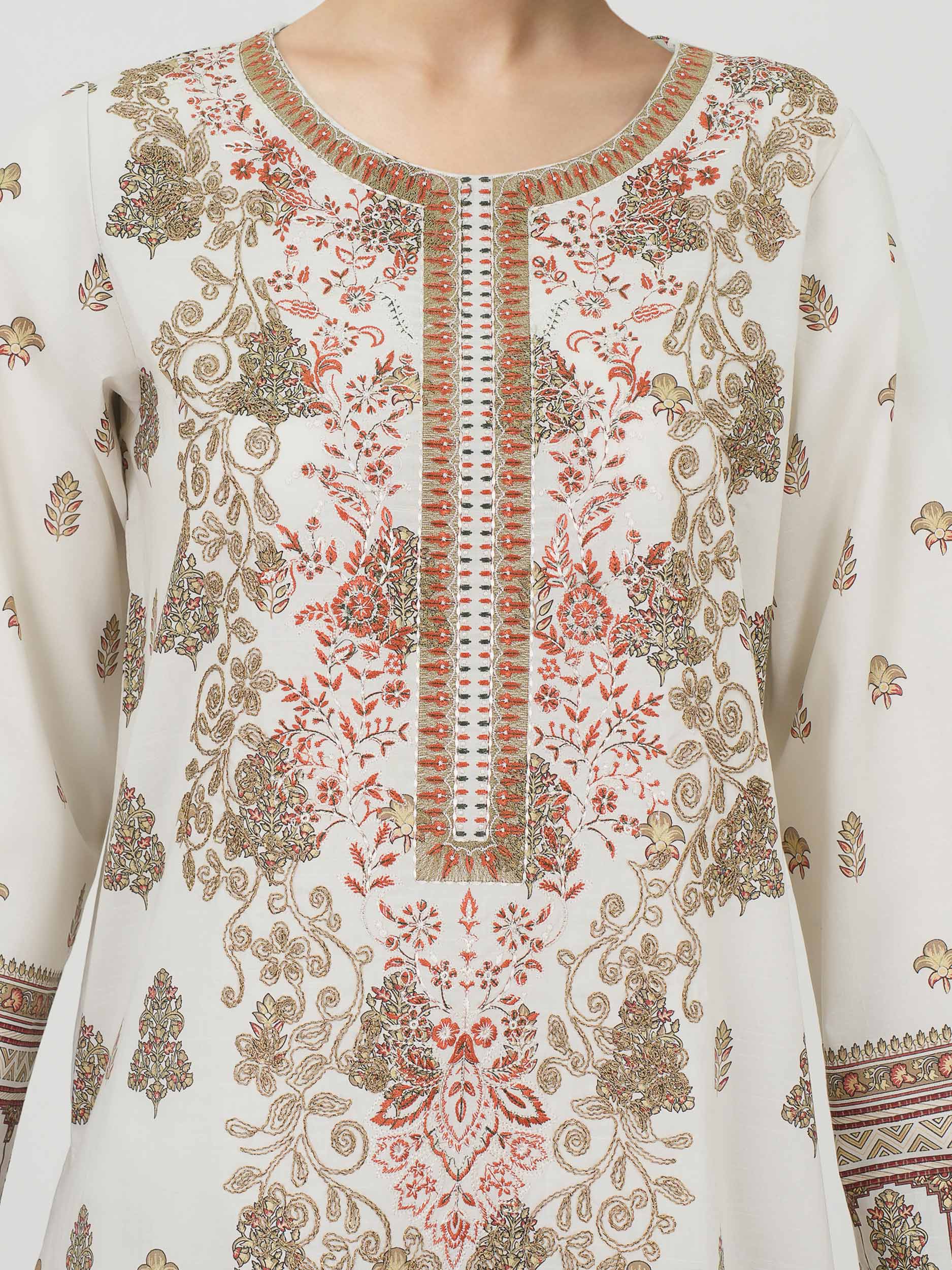 3 Piece Lawn Suit- Embroidered (Unstitched) - Image 4