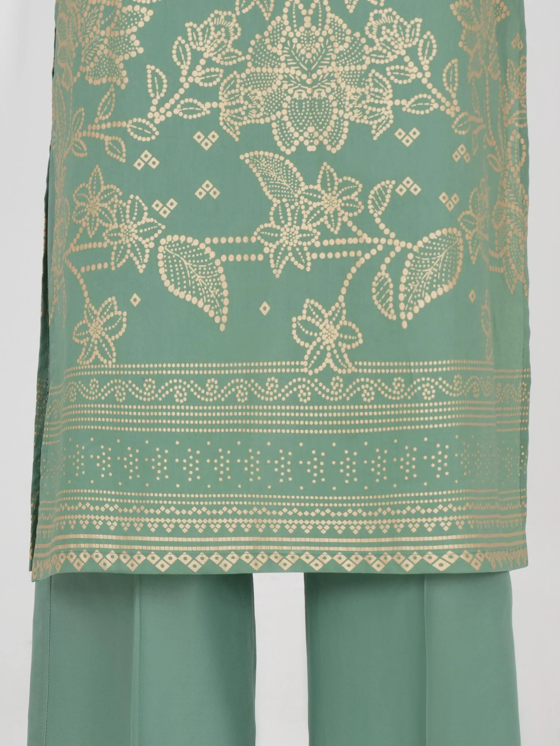 3 Piece Lawn Suit-  Embroidered (Unstitched) - Image 6