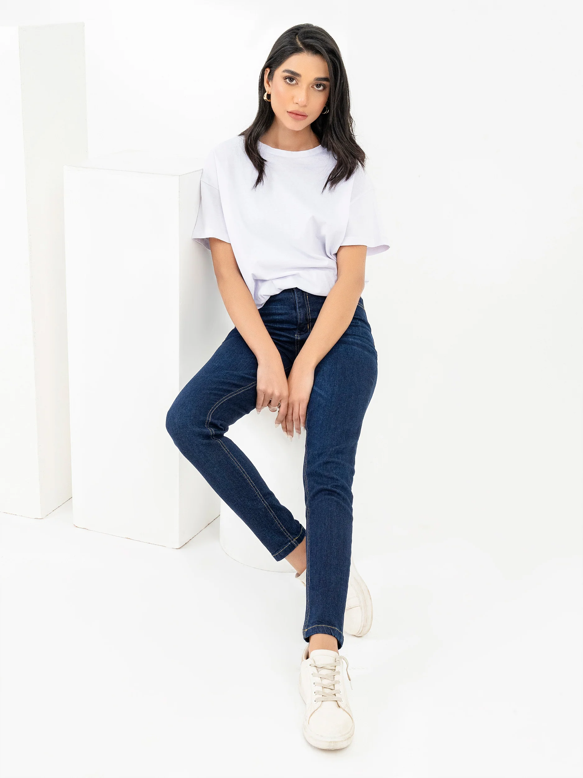 Basic Skinny Jeans - Image 3