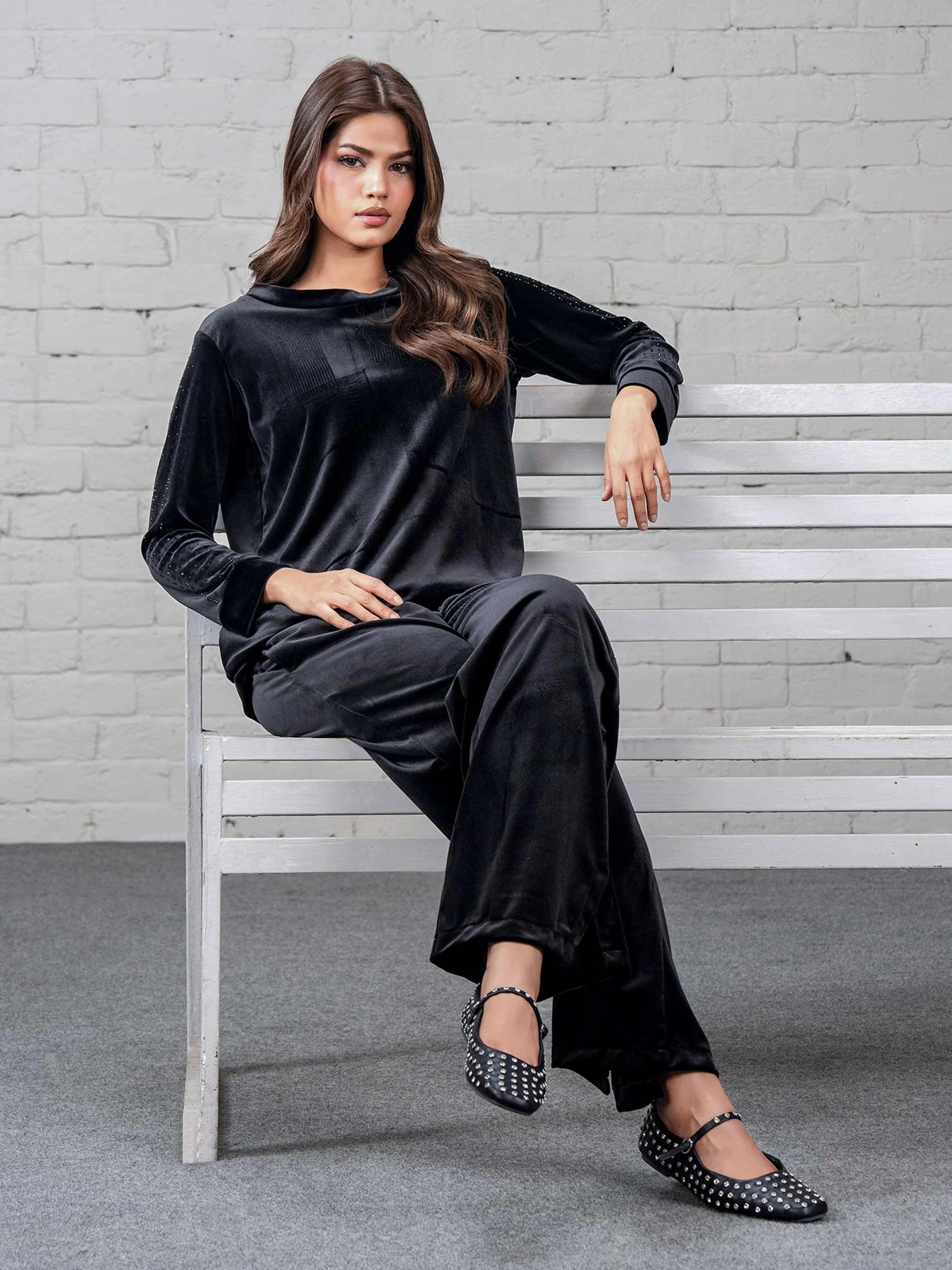 Velour Co-ord Set- Embellished - Image 5
